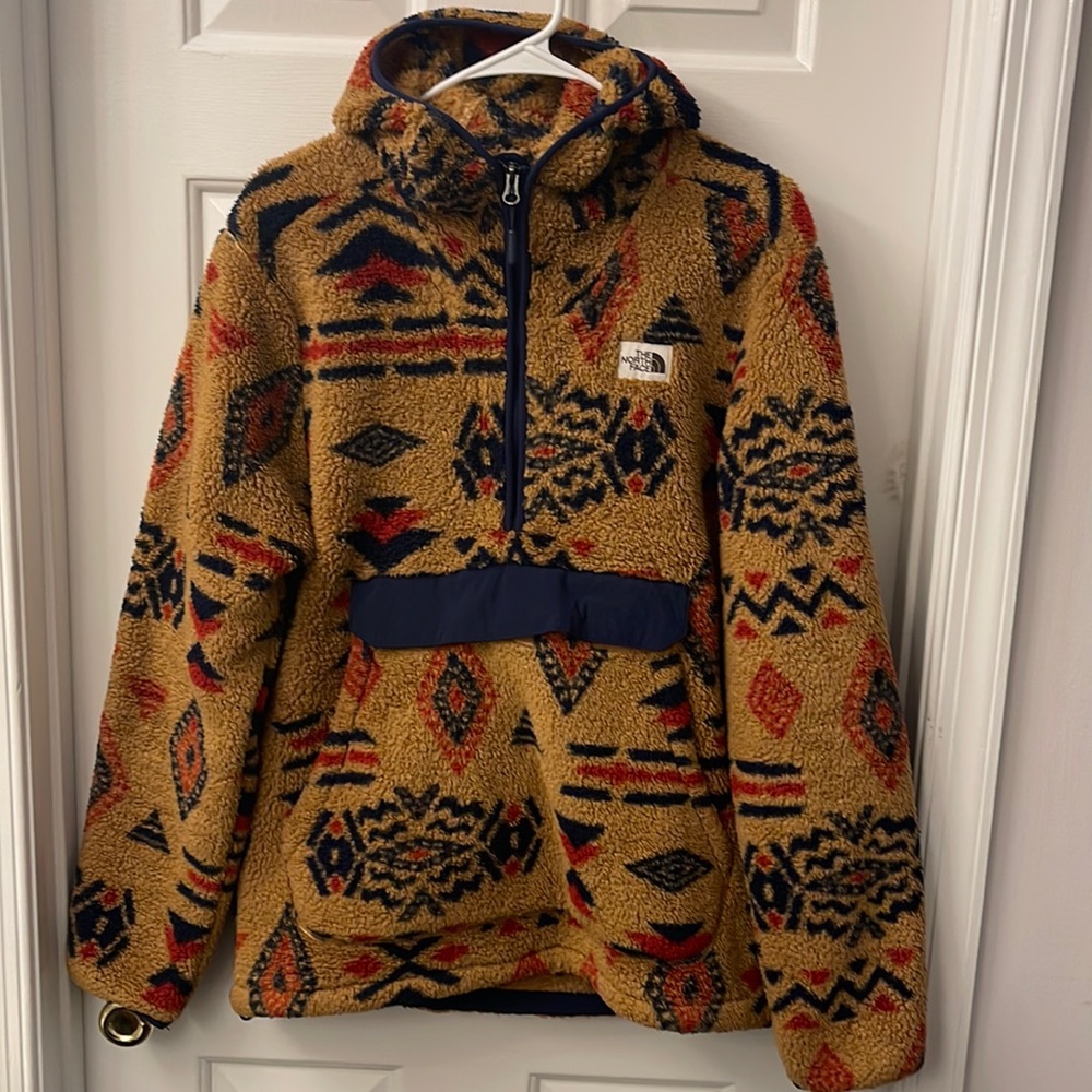 Out Long-Sleeve Sherpa Fleece Printed Campshire Pull-Over Hoodie